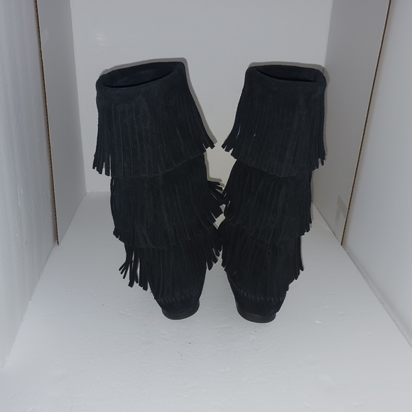 Minnetonka Black Suede Fringe Moccasin Pull-On Boots - US 8 - EUC - Picture 3 of 9
